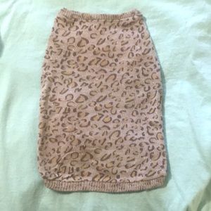 Leopard print lightweight sweater In a size large